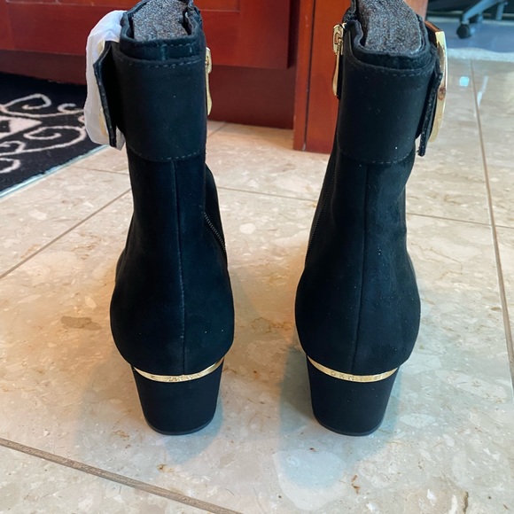 Suede ankle boot - Picture 4 of 5